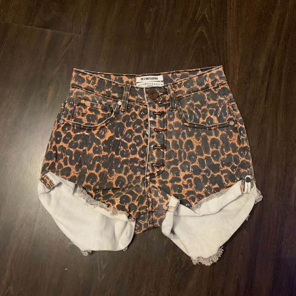 One teaspoon shorts